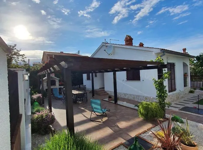 Holiday Home \